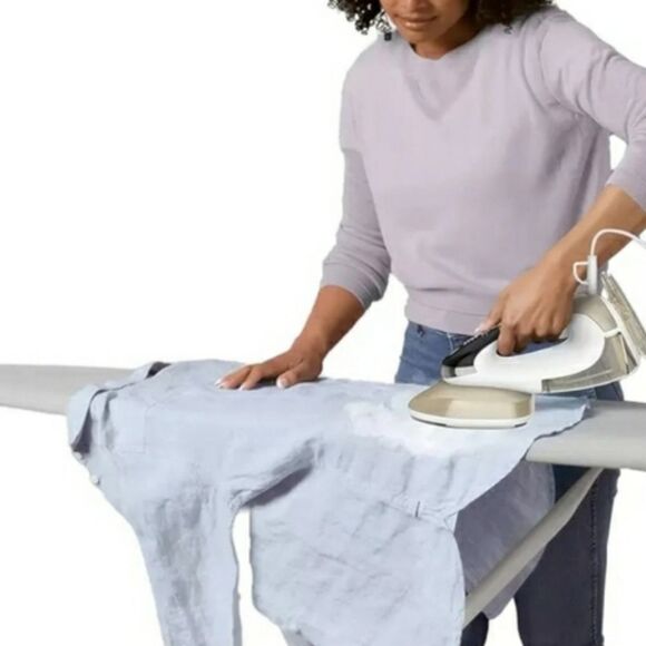 BRAND NEW CONAIR EXTREMESTEAM 2-in-1 HANDHELD STEAMER AND IRON WITH TURBO - Picture 1 of 16